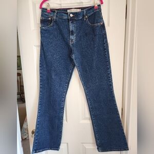 Levi's Womens Blue Straight Leg Jeans Classic Style, Relaxed Boot Cut, Size 12